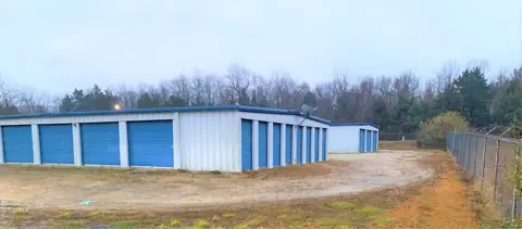 United Self Storage also offering RV, Boat, and Business Vehicle and Equipment Storage in Leslie, MO