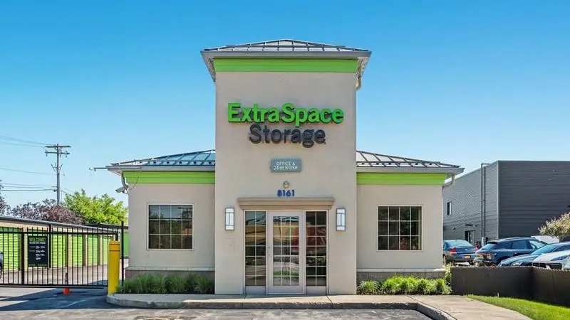 Extra Space Storage, RV storage in Williamsville