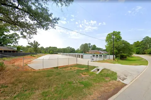 Tryon Road Storage photo 2