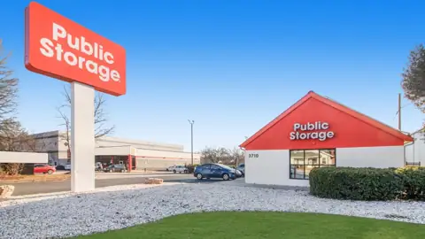 Public Storage in Charlotte, NC