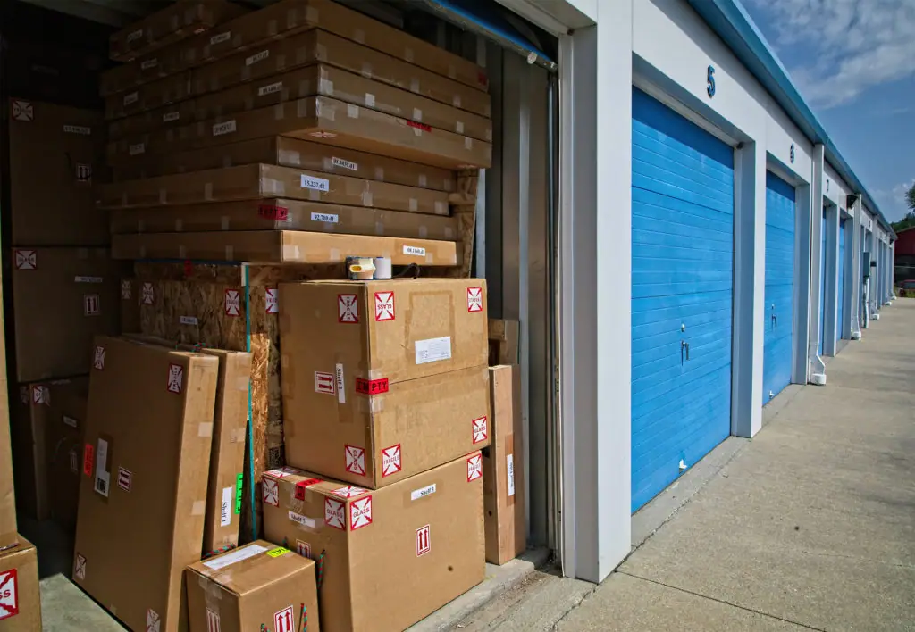 B Safe Storage, RV storage in Lee