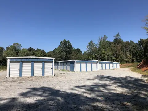 Searcys Automotive & Storage in Columbus, NC