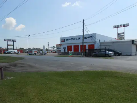 Self-Storage at U-Haul in Beaumont, TX