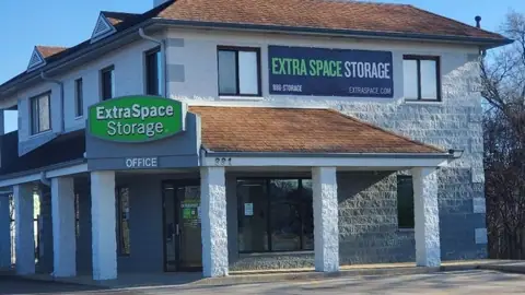 Extra Space Storage in Deerfield, IL