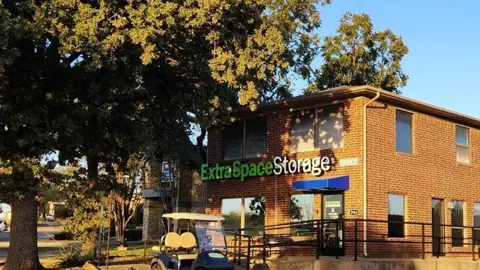 Extra Space Storage in Bedford, TX