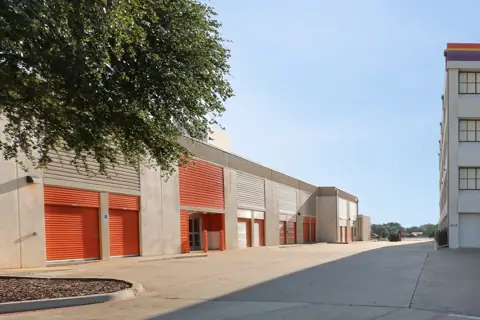 Public Storage in Dallas, TX