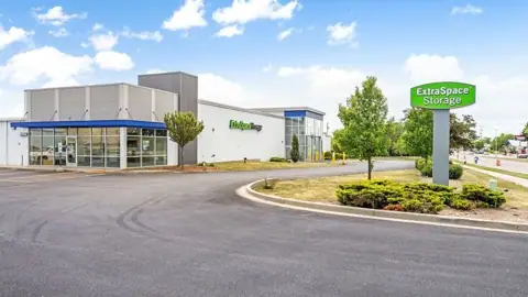 Extra Space Storage in Milwaukee, WI