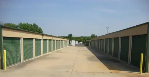 Hometown Storage in Diamond, IL