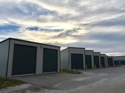 Crestline Storage in Lansing, KS