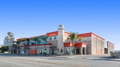 Public Storage in Burbank, CA