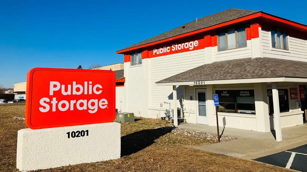 Public Storage, RV storage in Coon Rapids
