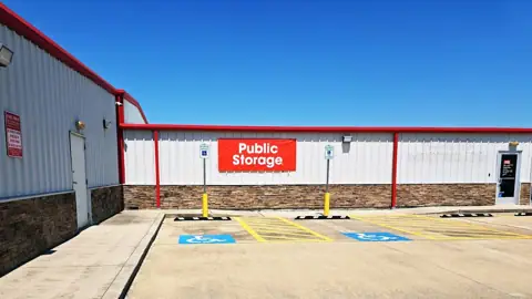 Public Storage in Porter, TX