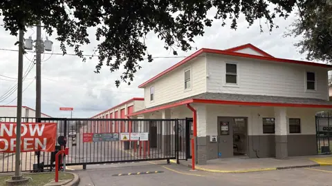 Public Storage photo 2