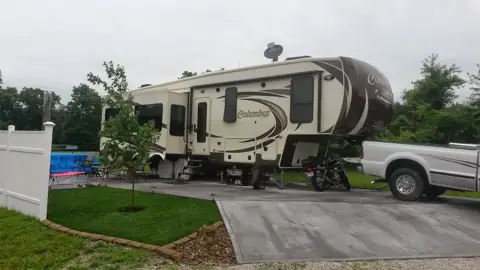 Fisherman's Roost Storage & RV Park in Clinton, MO