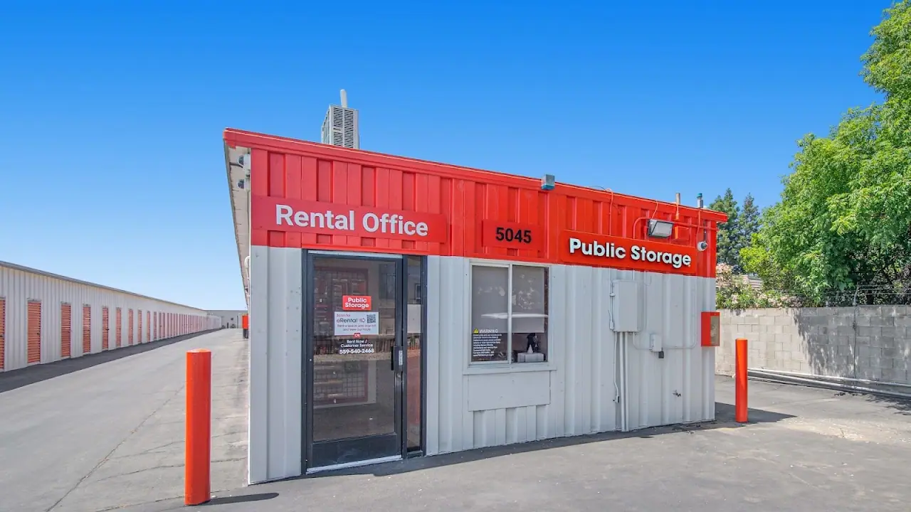 Public Storage, RV storage in Fresno