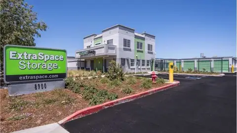 Extra Space Storage in Gilroy, CA