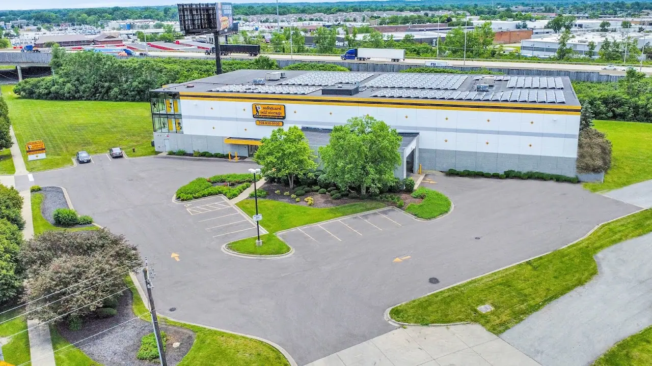Safeguard Self Storage, RV storage in Bridgeview