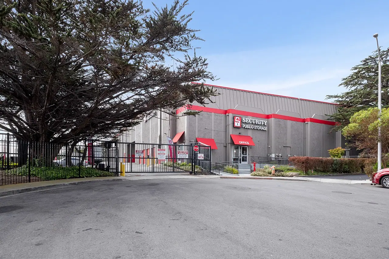Security Public Storage, RV storage in Daly City