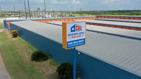 Overflow Garage in Laguna Vista, TX