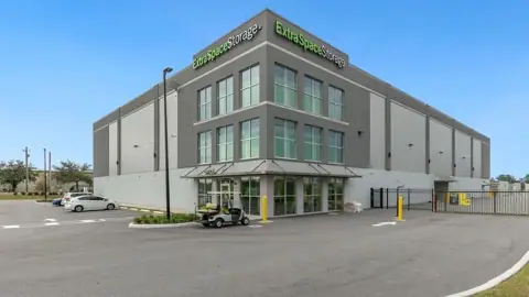 Extra Space Storage in Lakeland, FL