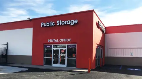 Public Storage in Woodside, NY