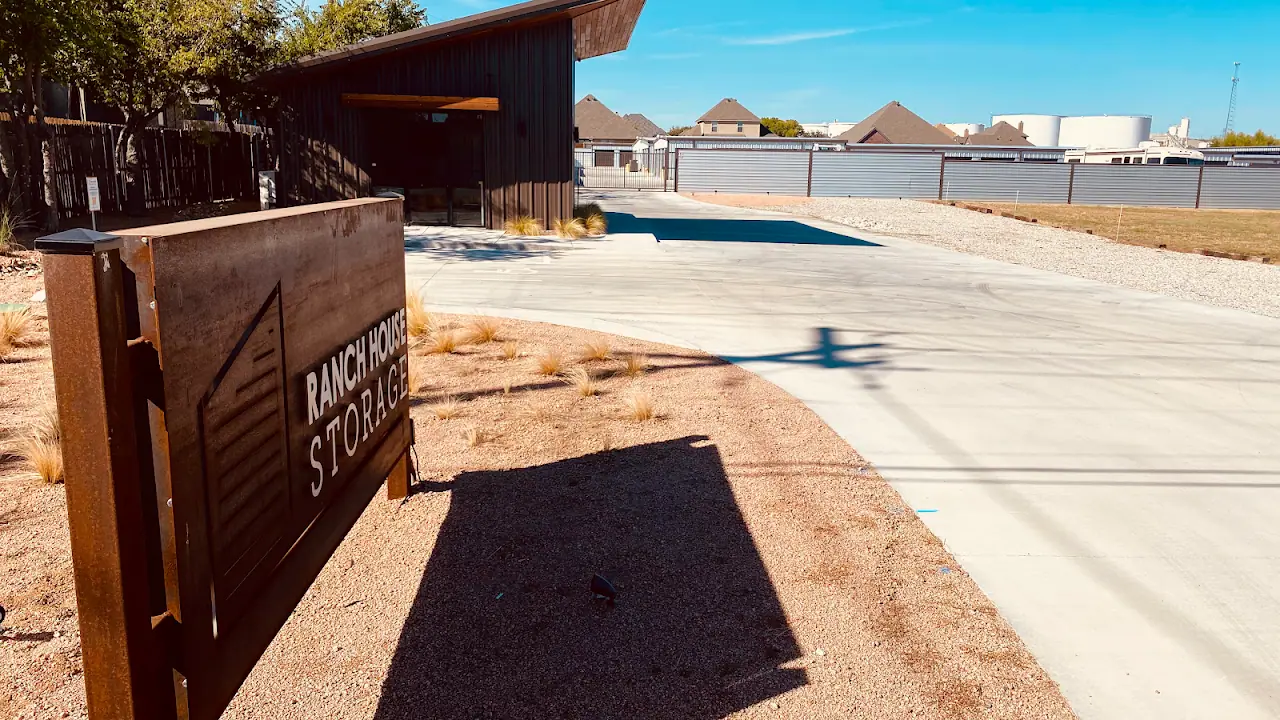 Ranch House Storage, RV storage in Aledo