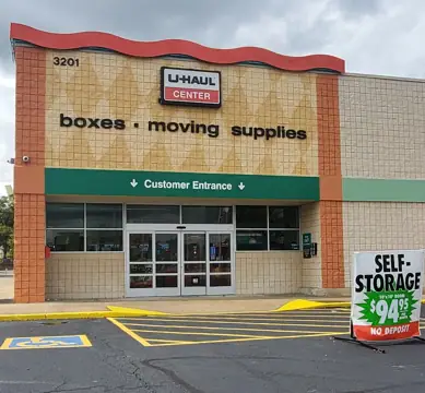 Self-Storage at U-Haul in Memphis, TN