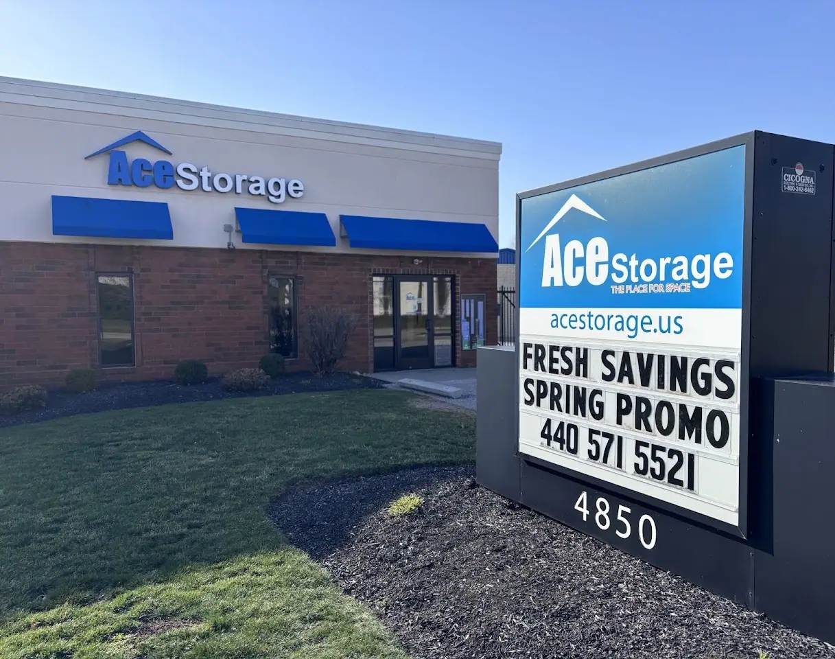 Ace Storage, RV storage in Willoughby