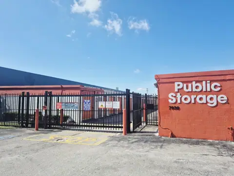 Public Storage photo 2