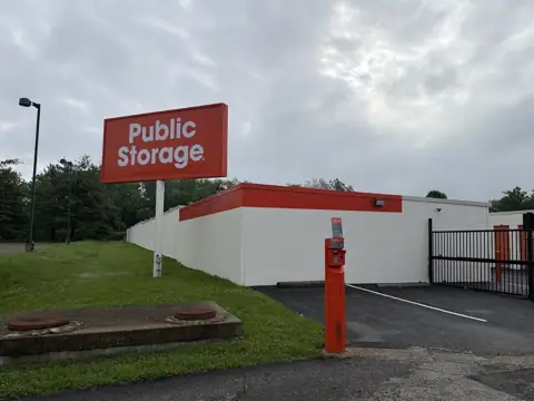 Public Storage photo 2