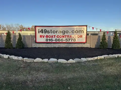 i49storage.com in Peculiar, MO