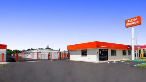 Public Storage photo 2