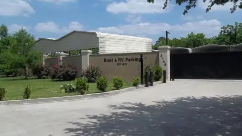 College Drive Mini Storage - Baton Rouge in Baton Rouge, LA