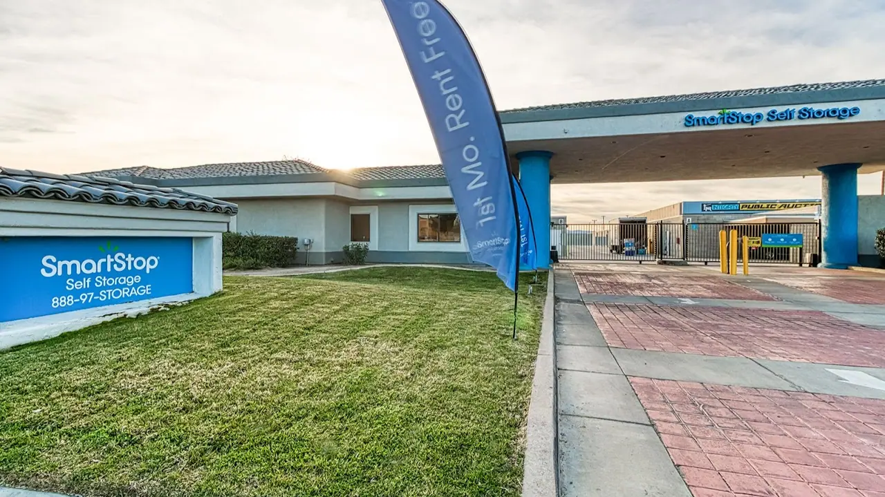 SmartStop Self Storage, RV storage in Lancaster