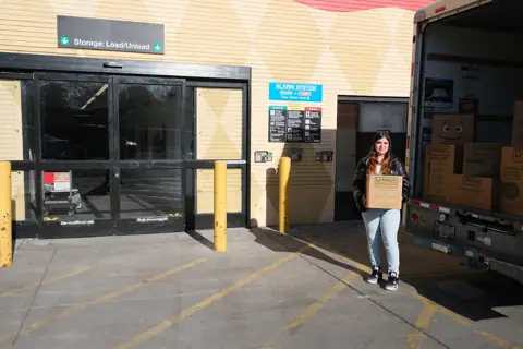 Self-Storage at U-Haul in Redwood City, CA