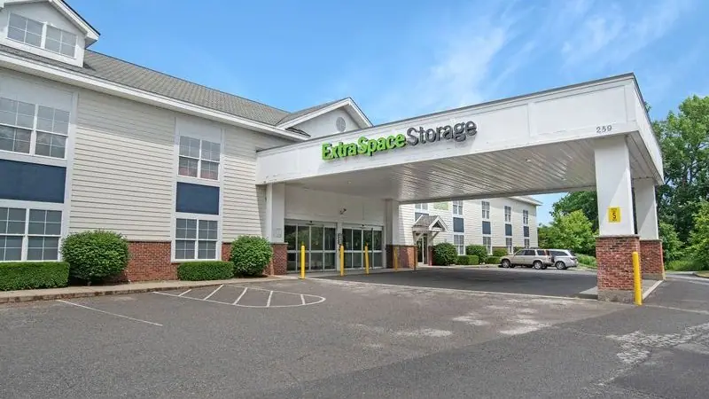 Extra Space Storage, RV storage in Clifton Park