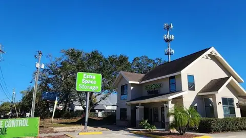 Extra Space Storage in Tampa, FL