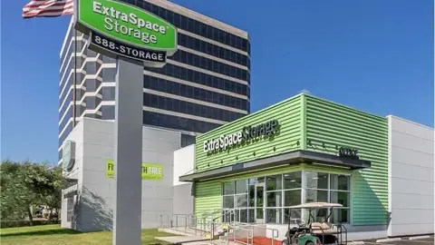 Extra Space Storage in Dallas, TX