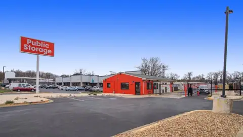 Public Storage in Hillcrest Heights, MD