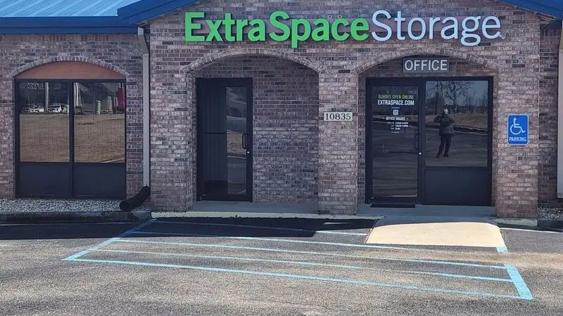 Extra Space Storage, RV storage in Madison