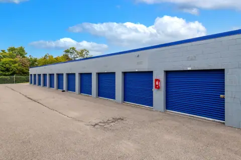 Prestige Storage - Blue Ash in Cincinnati, OH
