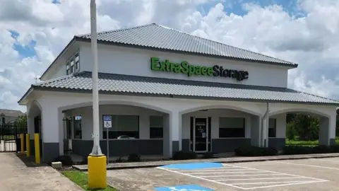 Extra Space Storage photo 2