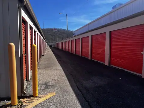 Mini Mall Storage - Nitro in Nitro, WV