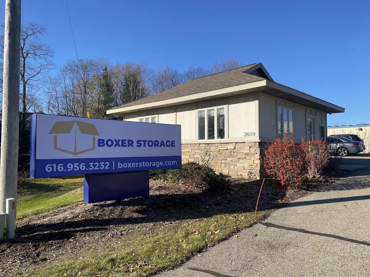 Boxer Storage, RV storage in Kentwood