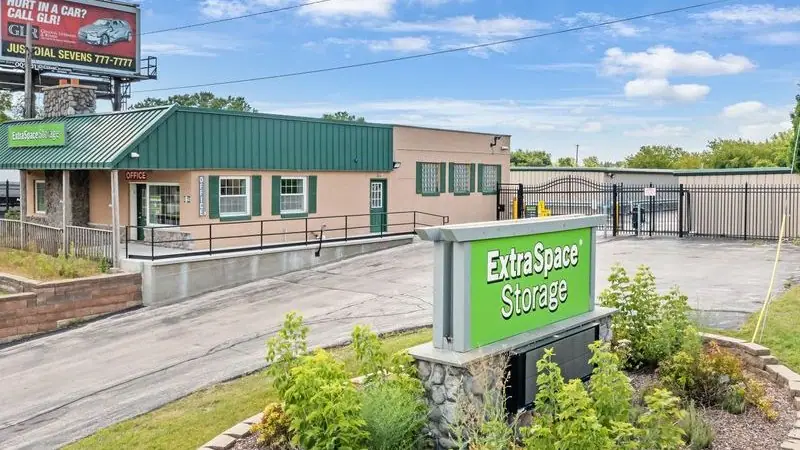 Extra Space Storage, RV storage in Milwaukee