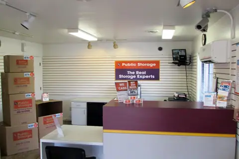 Public Storage photo 2