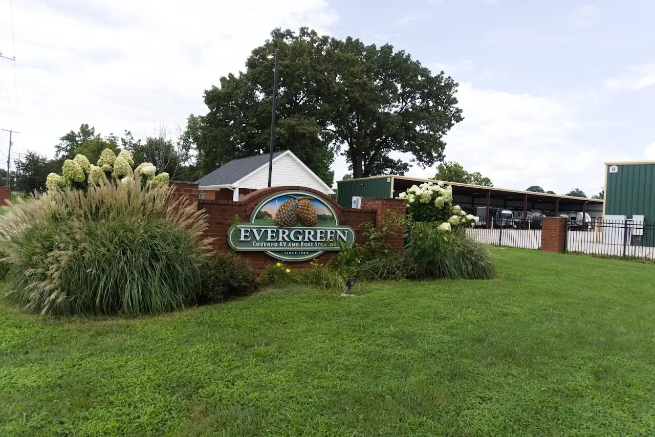 Evergreen Covered Storage, RV storage in Madison