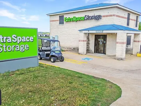Extra Space Storage photo 2