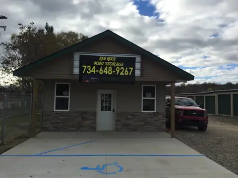 Red Rock Mini Storage in Pinckney, MI