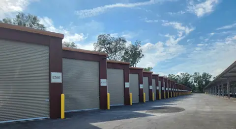 Discount RV-Boat Storage - Lady Lake, FL in Lady Lake, FL